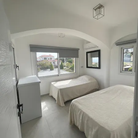 Villa Modern In Peaceful Area With Sea And Mountain View's *