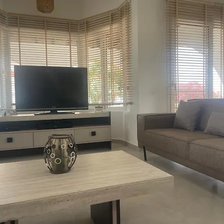 Villa Modern In Peaceful Area With Sea And Mountain View's *
