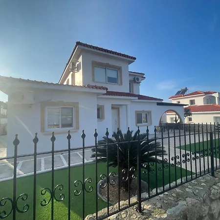 Modern In Peaceful Area With Sea And Mountain View's Vasilia