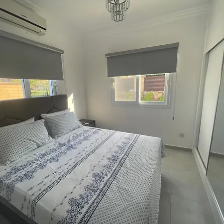 Modern In Peaceful Area With Sea And Mountain View's *